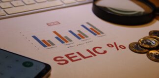 Mercado prevê Selic em 13,50% após nova redução nas projeções